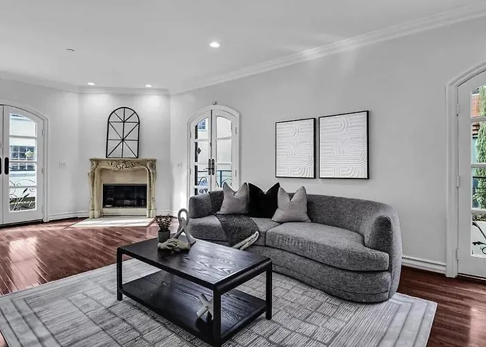 Cozy Condo